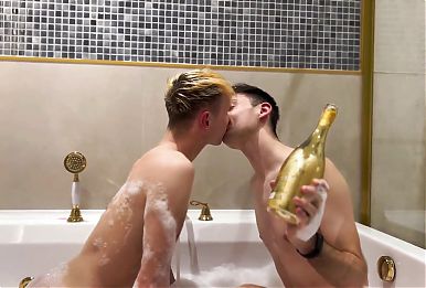 Rich Twink Slicked Themselves in the Bathroom of an Expensive Hotel and Fucked in the Ass Hole